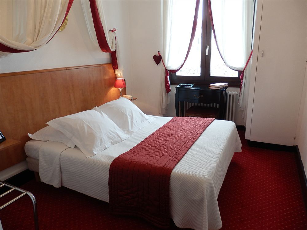 Le Comte Rouge Hotel Thonon-les-Bains Bagian luar foto